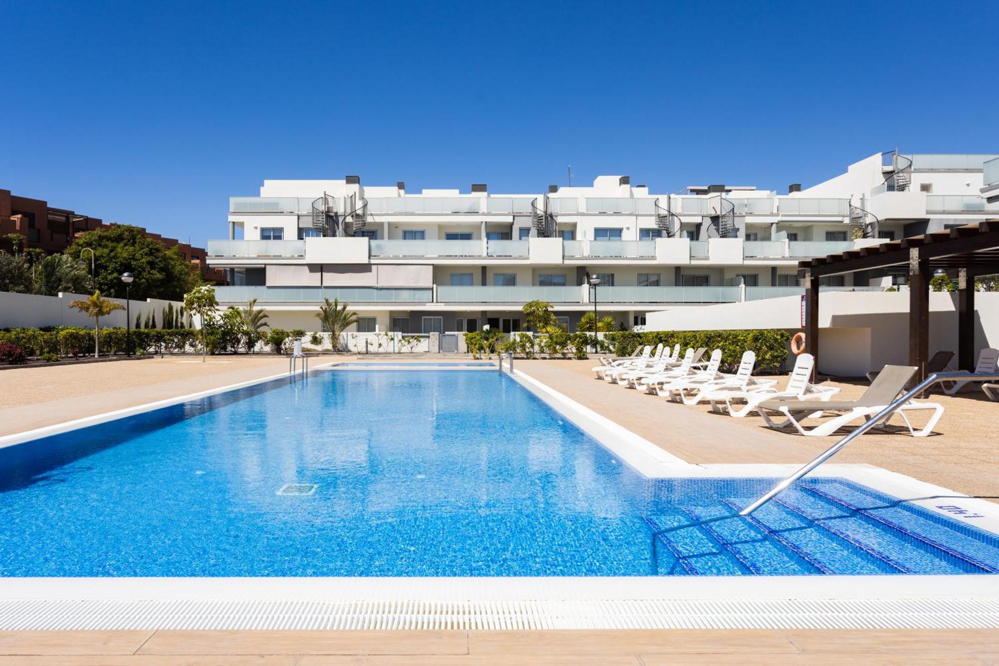 Apartment 132 Sotavento Beachwalk By Sunkeyrents El Medano (Tenerife)